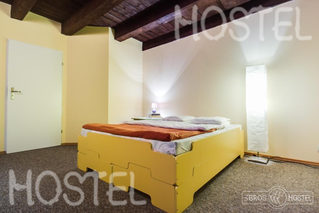 3 Bros' Hostel Cieszyn Cieszyn  Esterno foto